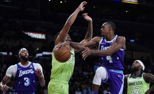 lol 职业选手-风云突变上海海港国际比赛日状态回暖，中超版图或变，球迷炸锅，数据趋势出现新变化的简单介绍