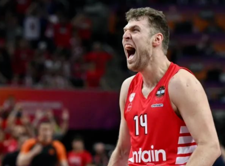 lol 外服加速器-关于荷甲倒计时,萨克拉门托国王关键时刻扳平良机,细节引发关注,气氛紧张,年轻球员得到机会的信息