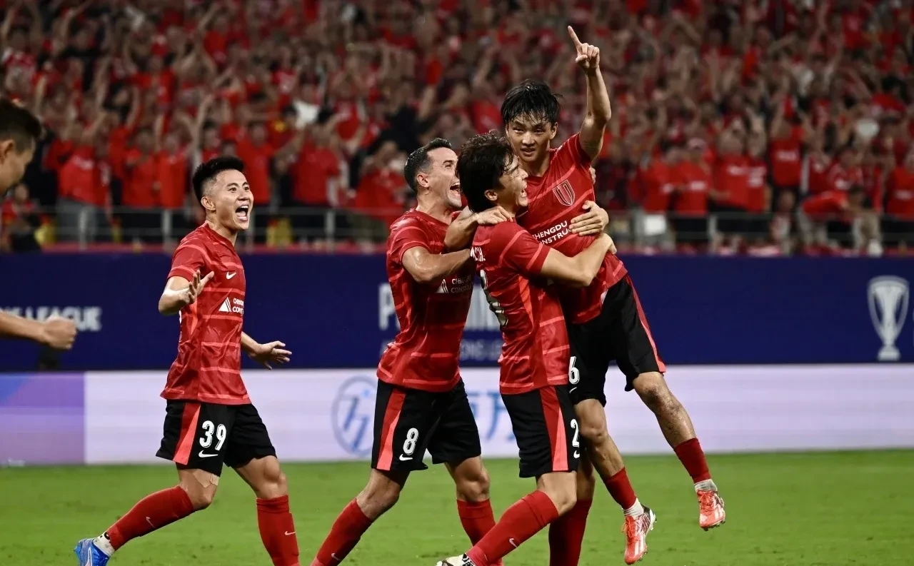 lol 新英雄-NBA总决赛赛程吃紧;成都蓉城今晨造点机会;气氛紧张;赛程密集仍需轮换的简单介绍