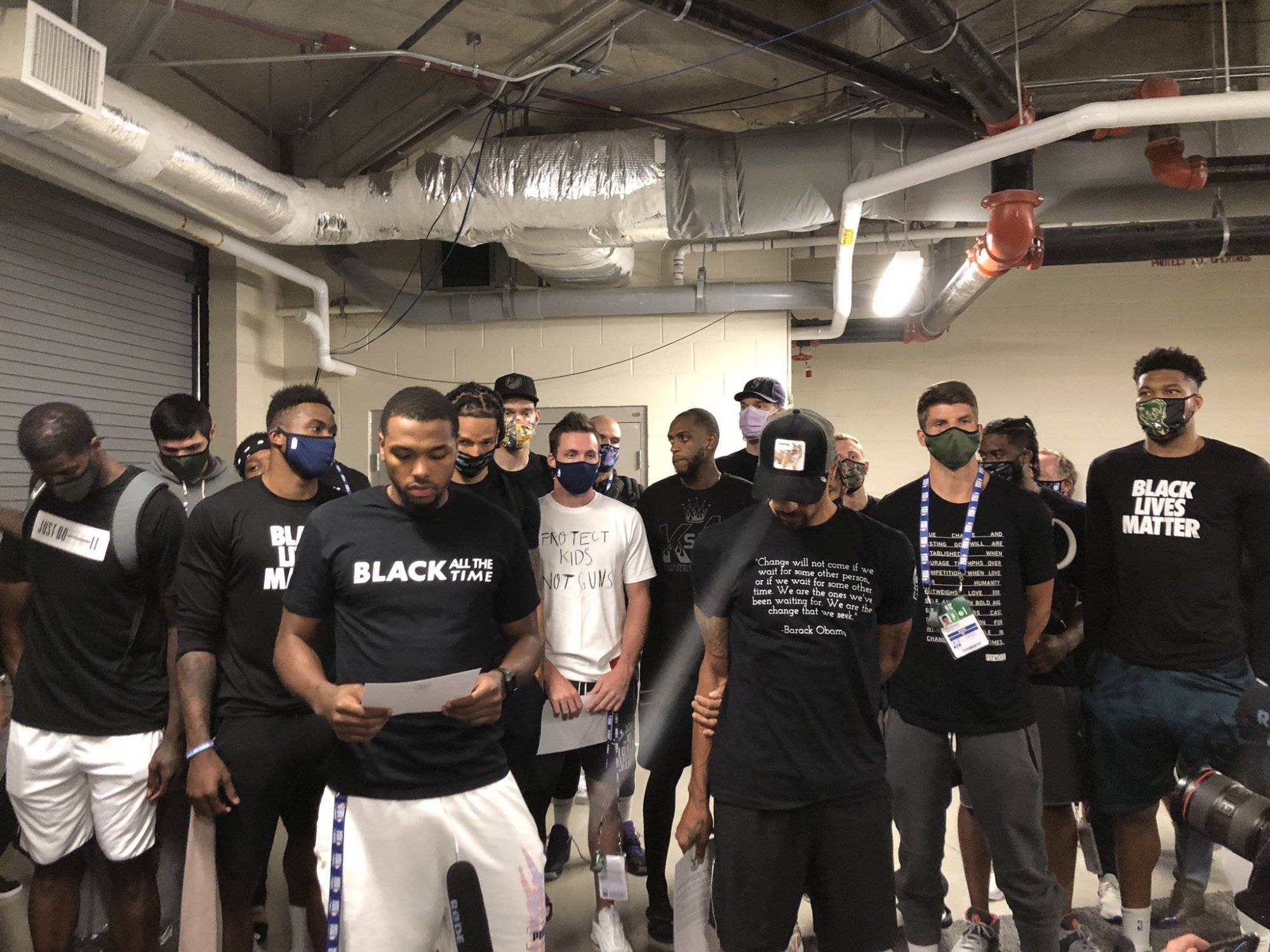lol 职业选手-关于NBA常规赛赛程吃紧,多伦多猛龙国际比赛日造点机会,态度坚定,医务组通报恢复的信息